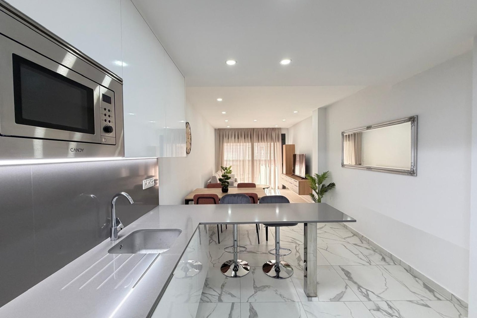 Herverkoop - Apartment -
Torrevieja - Estacion De Autobuses