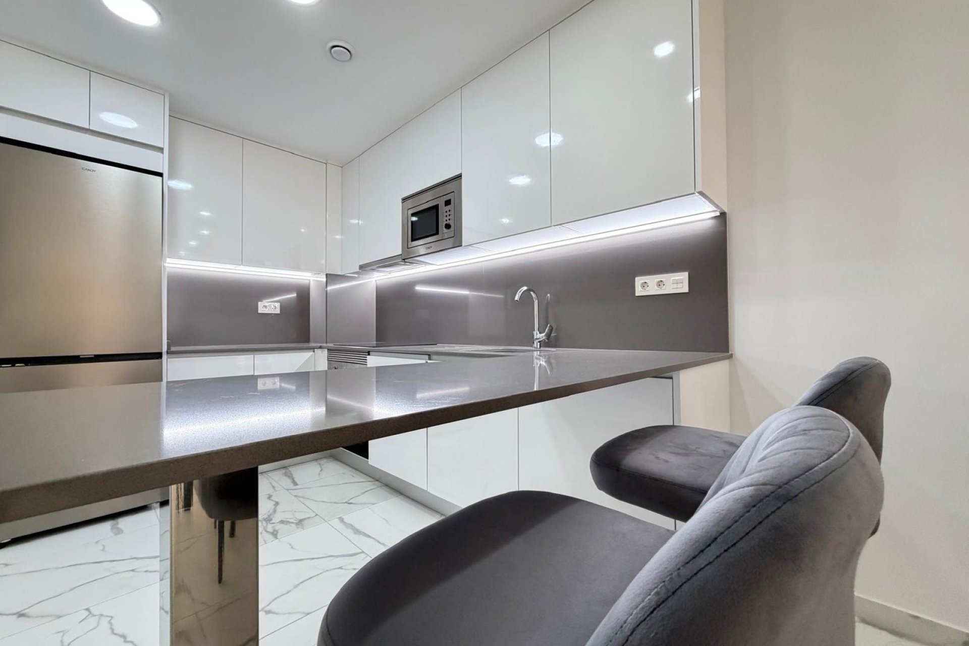 Herverkoop - Apartment -
Torrevieja - Estacion De Autobuses