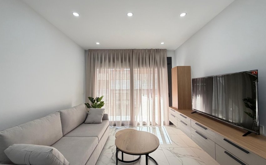 Herverkoop - Apartment -
Torrevieja - Estacion De Autobuses