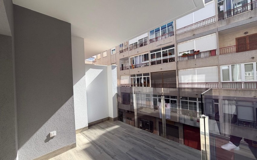 Herverkoop - Apartment -
Torrevieja - Estacion De Autobuses