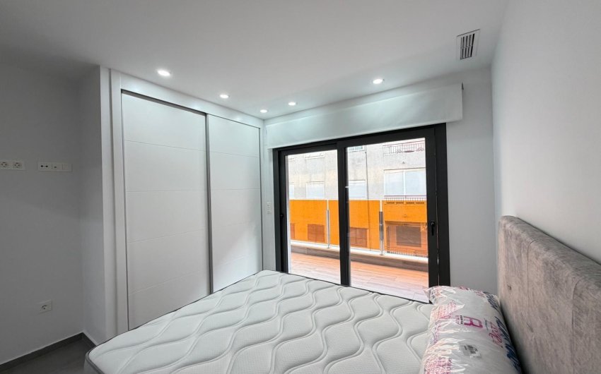 Herverkoop - Apartment -
Torrevieja - Estacion De Autobuses