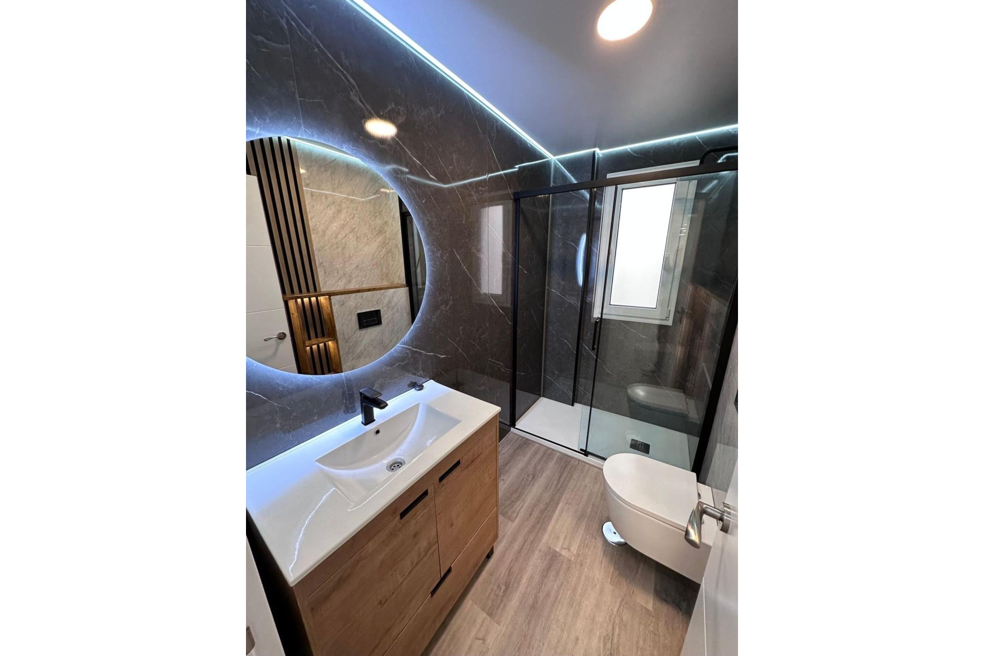 Herverkoop - Apartment -
Torrevieja - Estacion De Autobuses