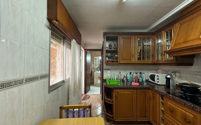 Herverkoop - Apartment -
Torrevieja - Estacion De Autobuses