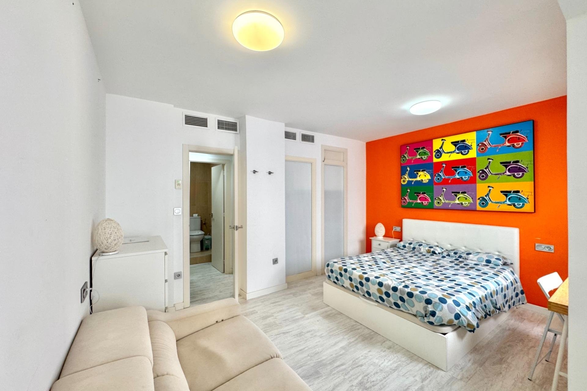 Herverkoop - Apartment -
Torrevieja - Estacion De Autobuses