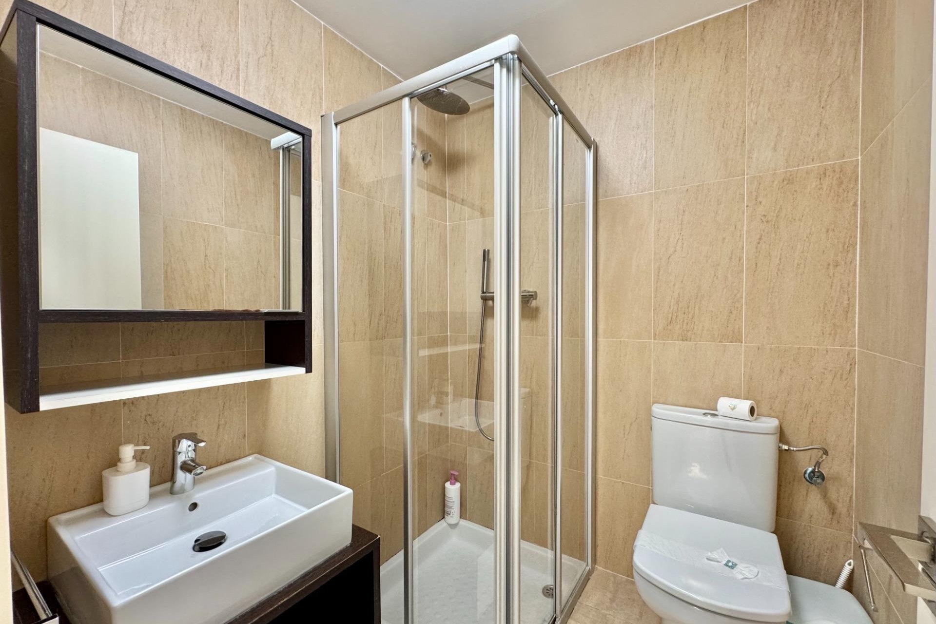 Herverkoop - Apartment -
Torrevieja - Estacion De Autobuses