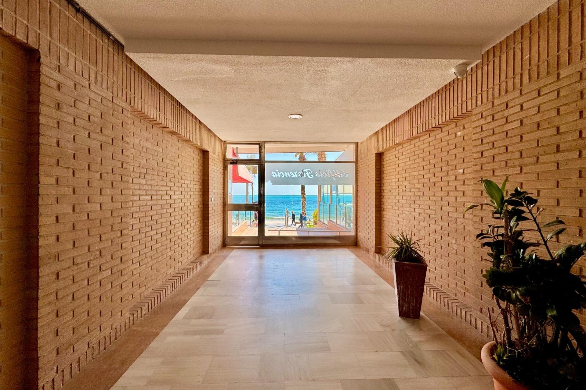 Herverkoop - Apartment -
Torrevieja - Estacion De Autobuses