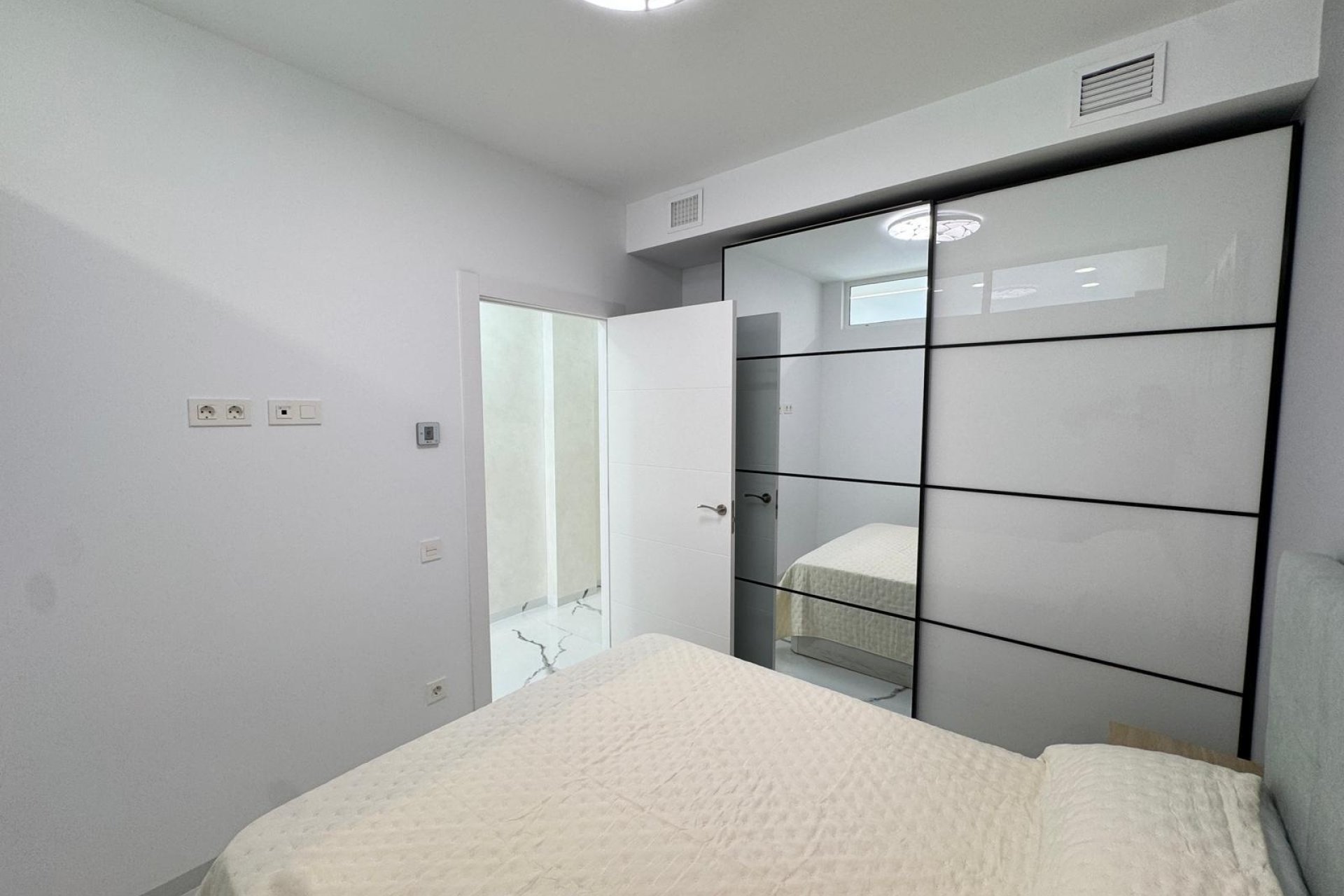 Herverkoop - Apartment -
Torrevieja - Estacion De Autobuses