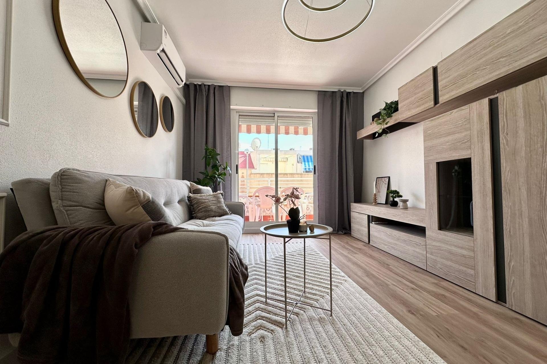 Herverkoop - Apartment -
Torrevieja - Habaneras