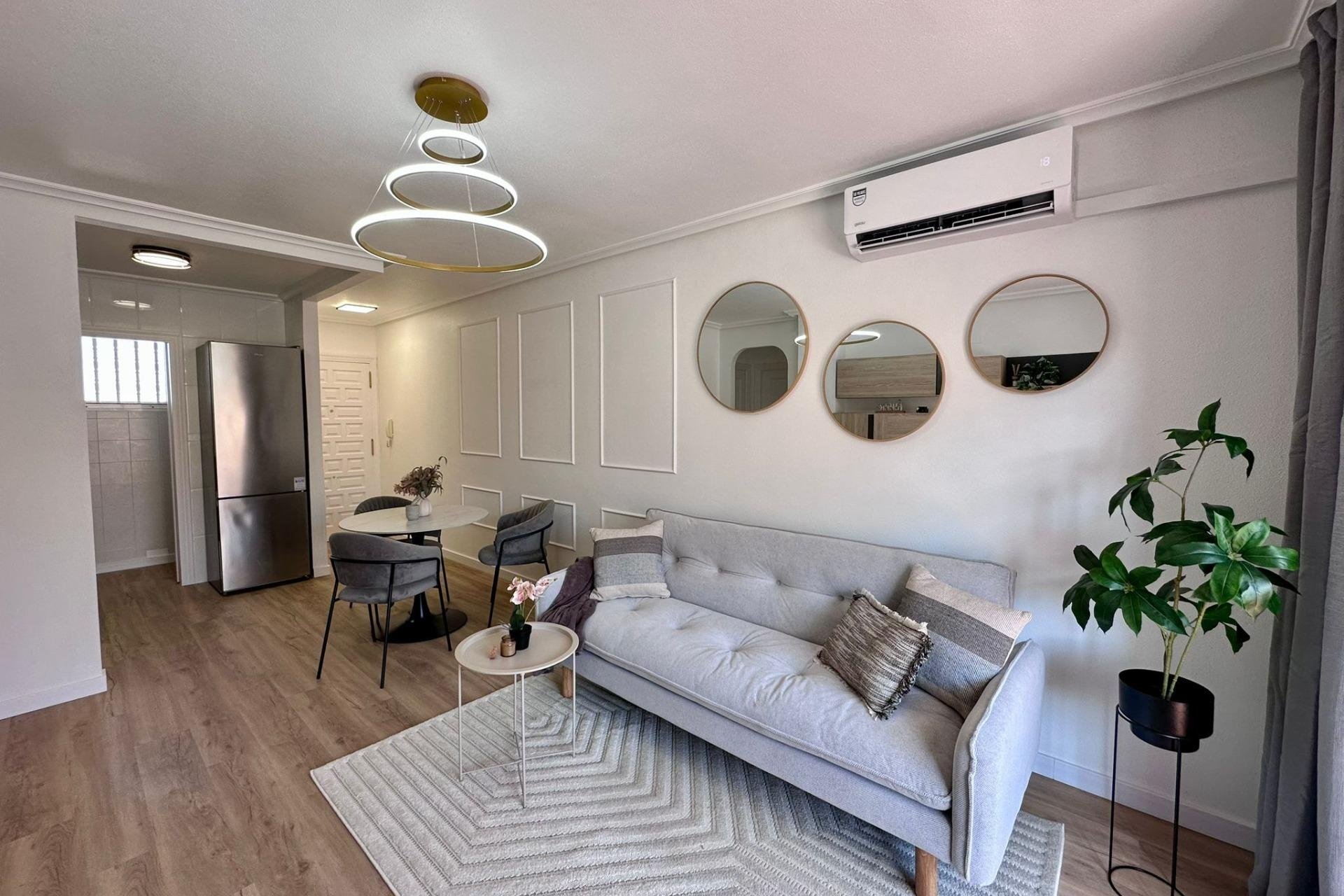 Herverkoop - Apartment -
Torrevieja - Habaneras