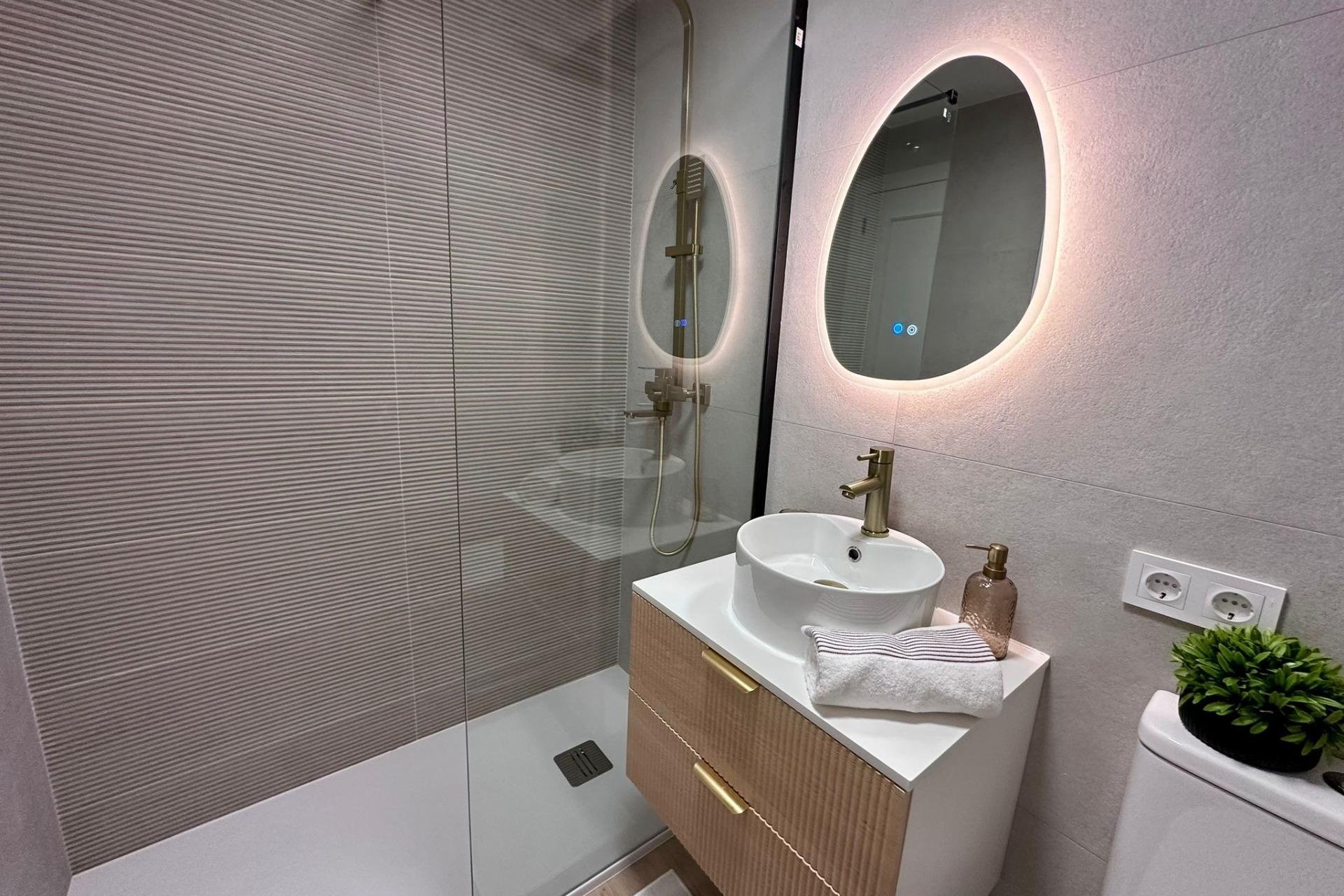 Herverkoop - Apartment -
Torrevieja - Habaneras