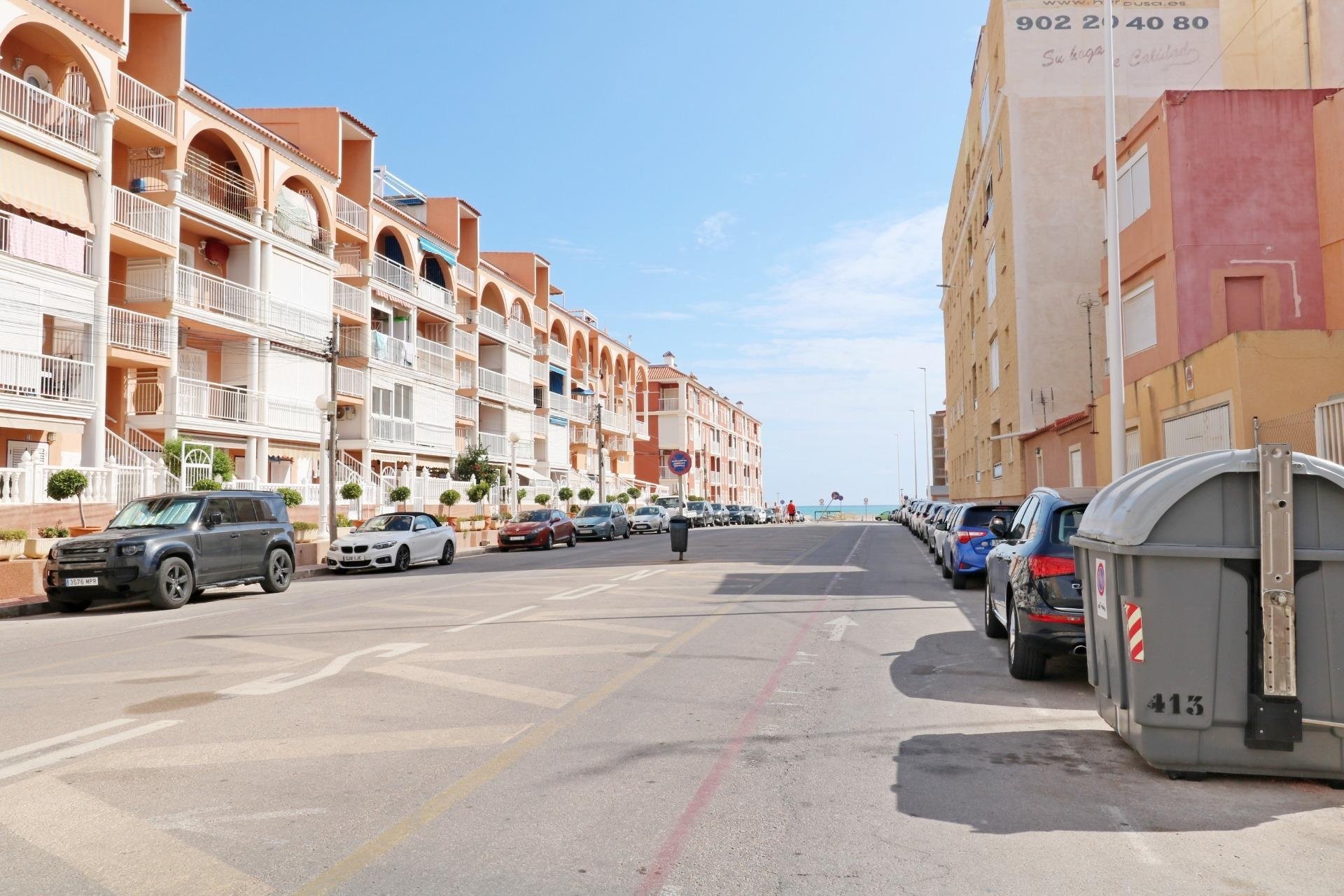 Herverkoop - Apartment -
Torrevieja - La Mata Pueblo