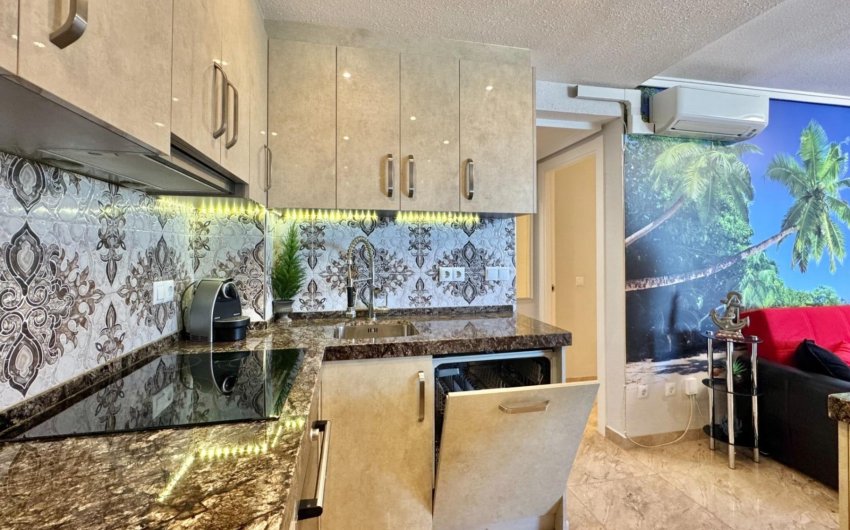 Herverkoop - Apartment -
Torrevieja - La Mata