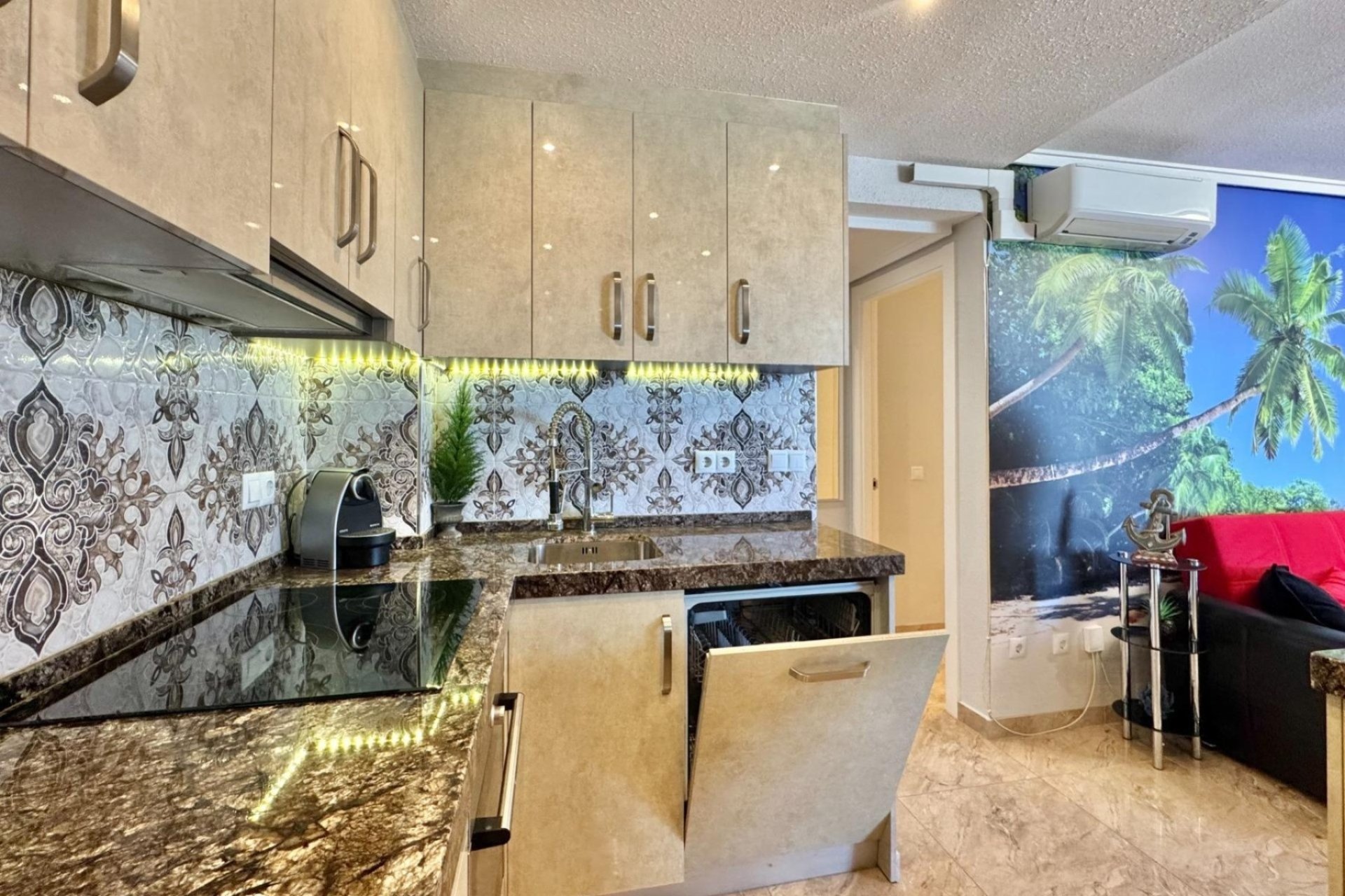 Herverkoop - Apartment -
Torrevieja - La Mata