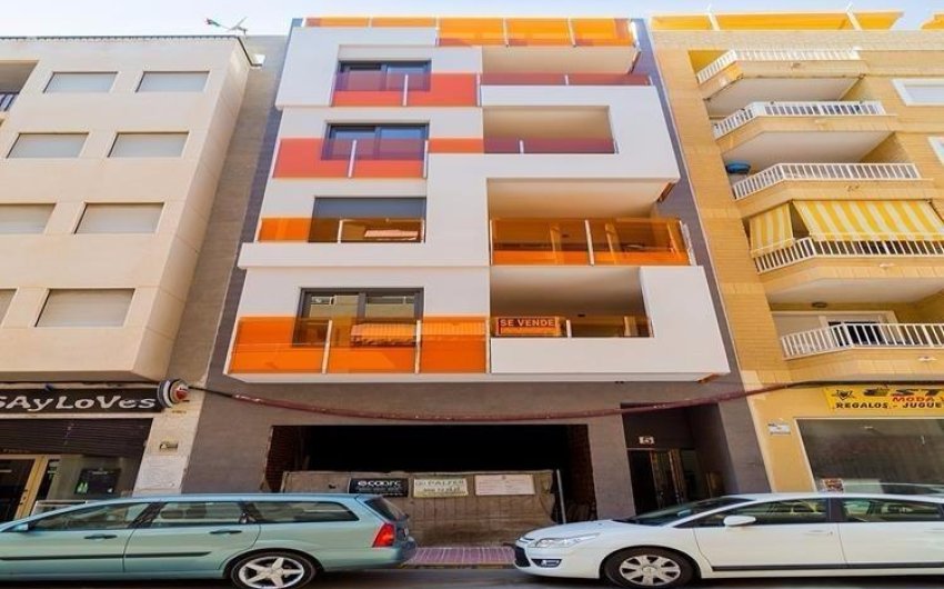 Herverkoop - Apartment -
Torrevieja - La Mata