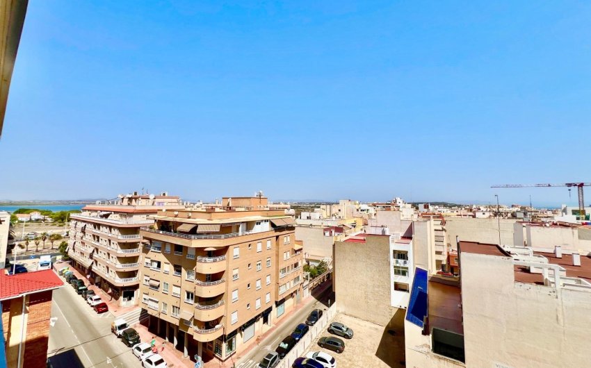 Herverkoop - Apartment -
Torrevieja - La Mata
