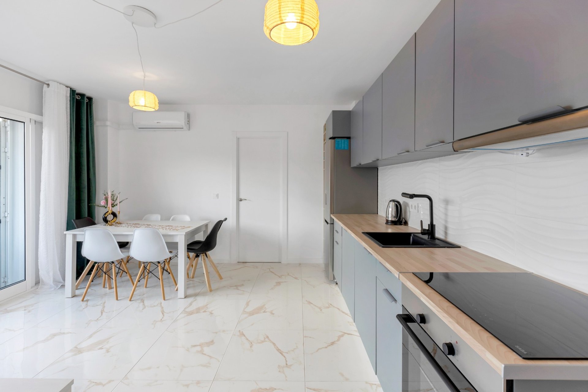 Herverkoop - Apartment -
Torrevieja - La Mata