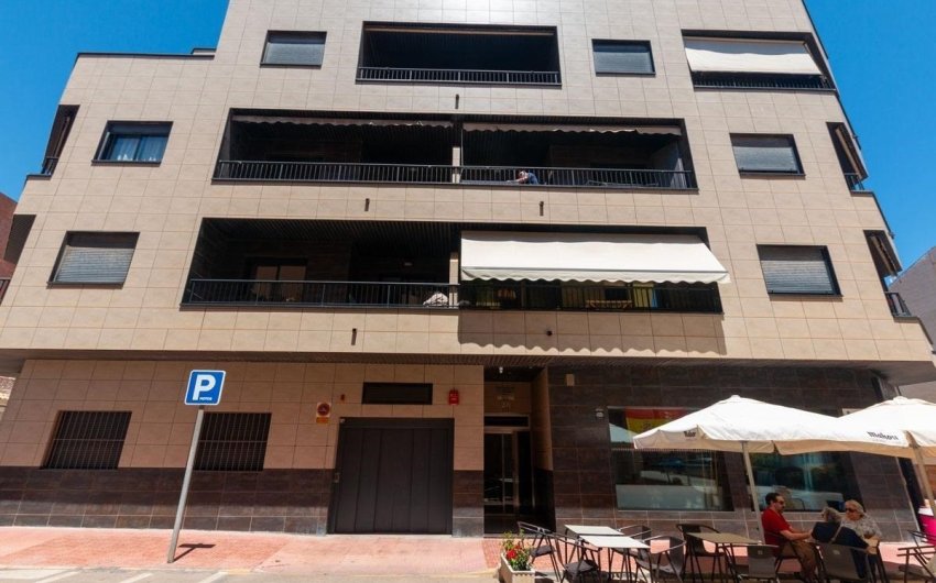 Herverkoop - Apartment -
Torrevieja - La Mata