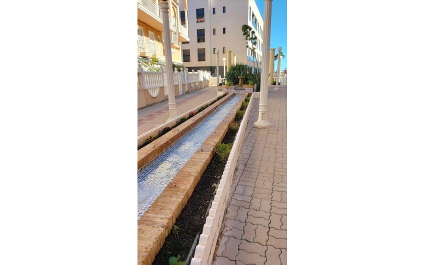 Herverkoop - Apartment -
Torrevieja - La Mata