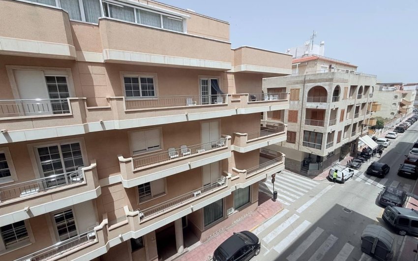 Herverkoop - Apartment -
Torrevieja - La Mata