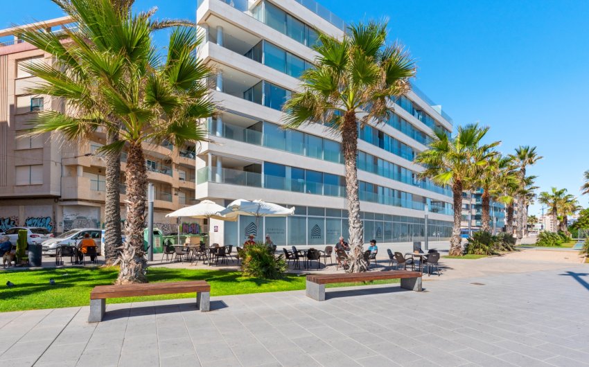 Herverkoop - Apartment -
Torrevieja - La Mata