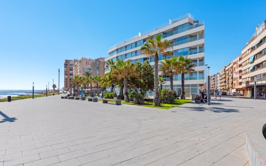 Herverkoop - Apartment -
Torrevieja - La Mata