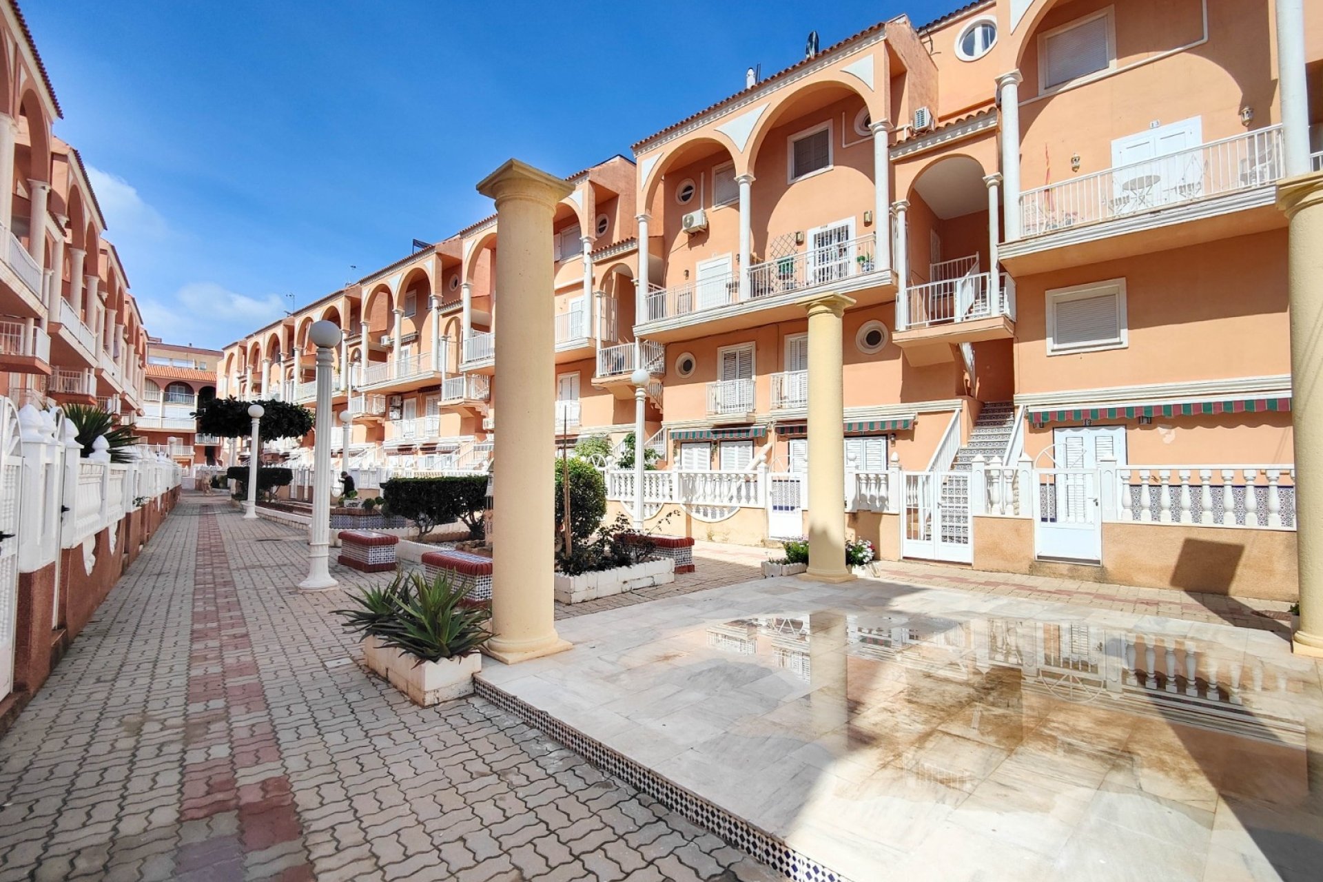 Herverkoop - Apartment -
Torrevieja - La Mata