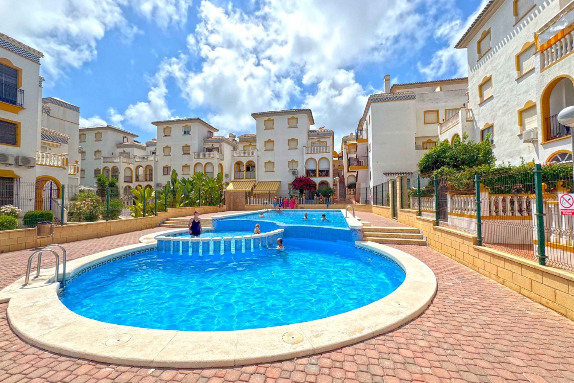 Herverkoop - Apartment -
Torrevieja - La Mata