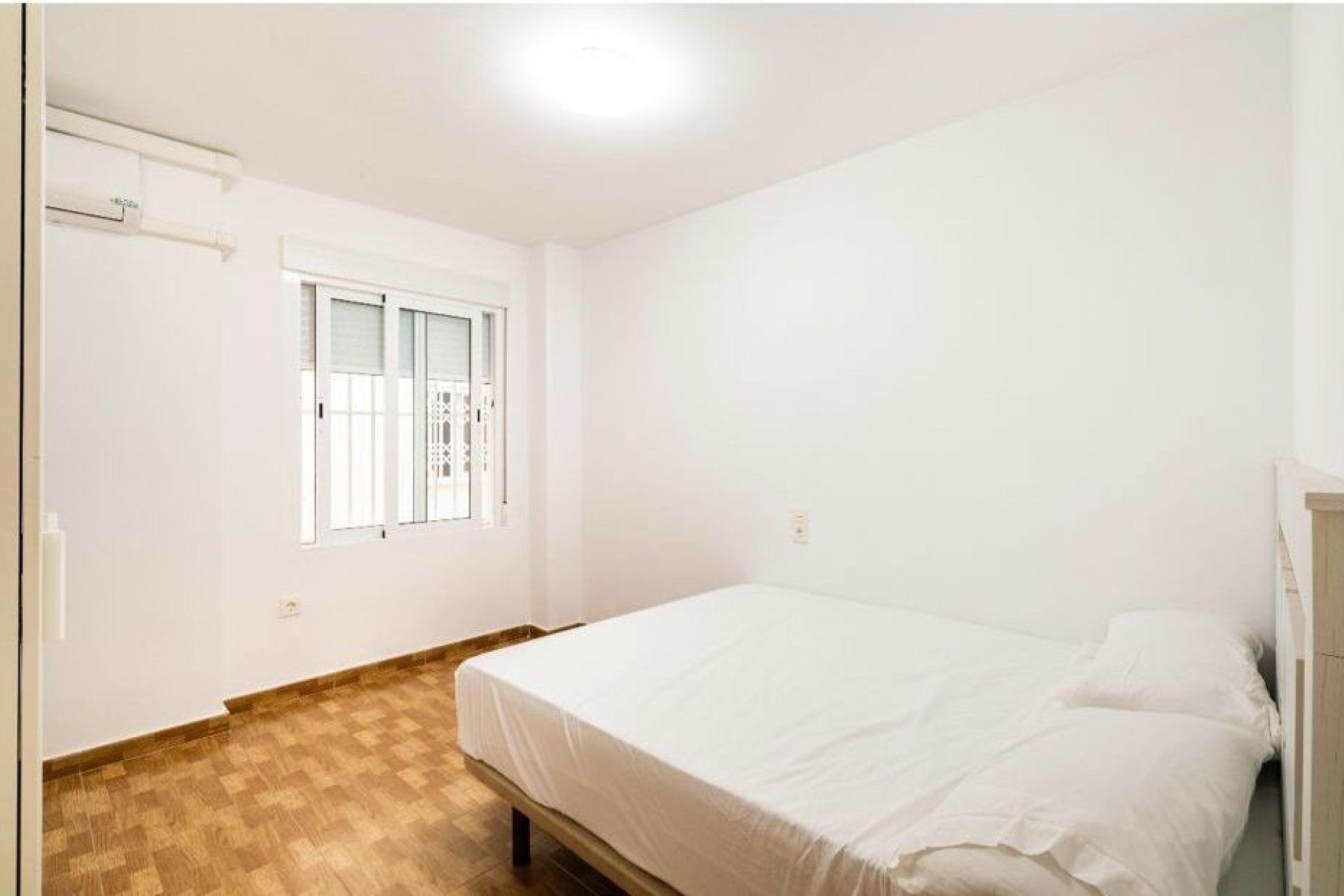 Herverkoop - Apartment -
Torrevieja - La Mata