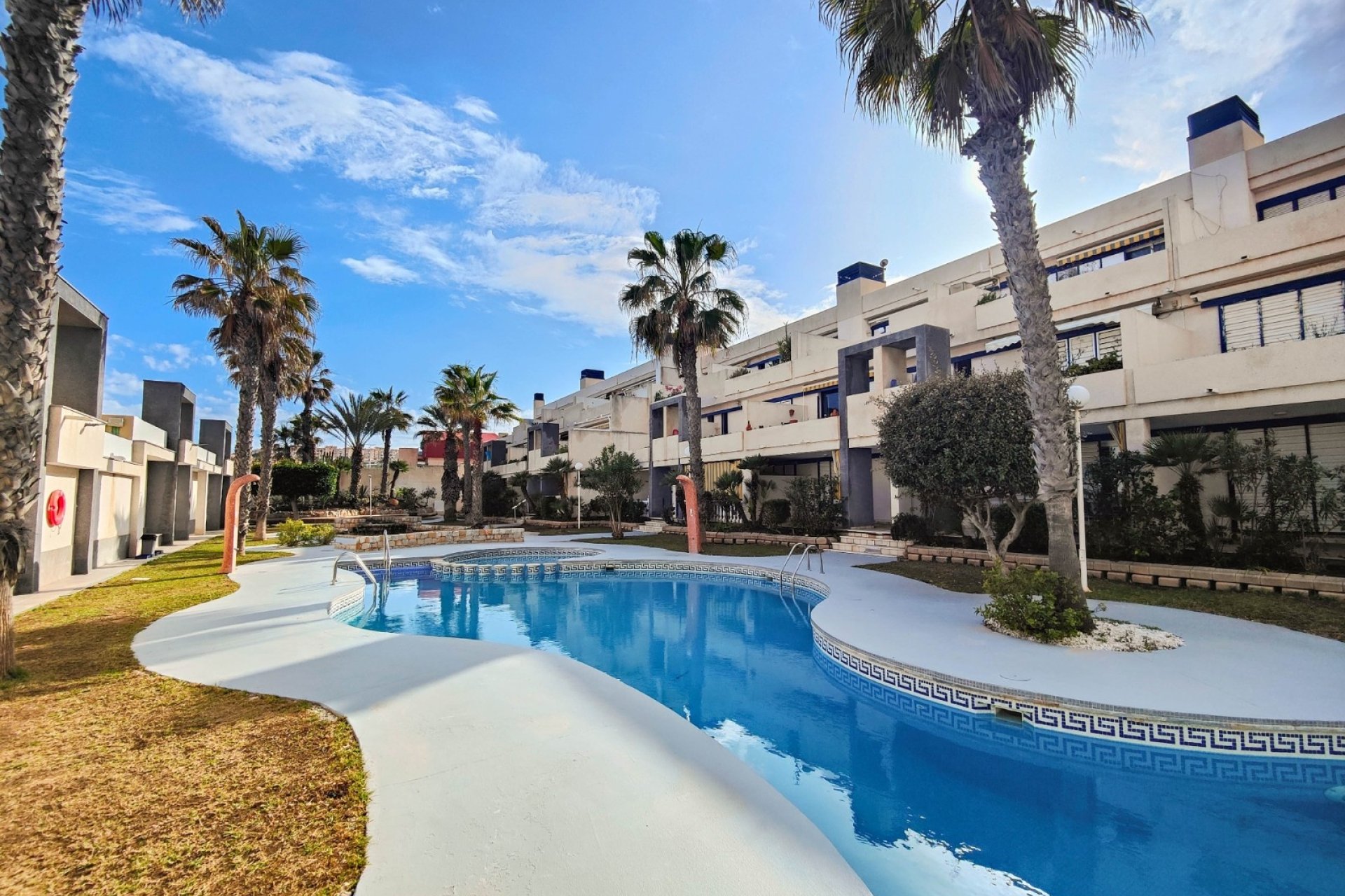 Herverkoop - Apartment -
Torrevieja - La Mata