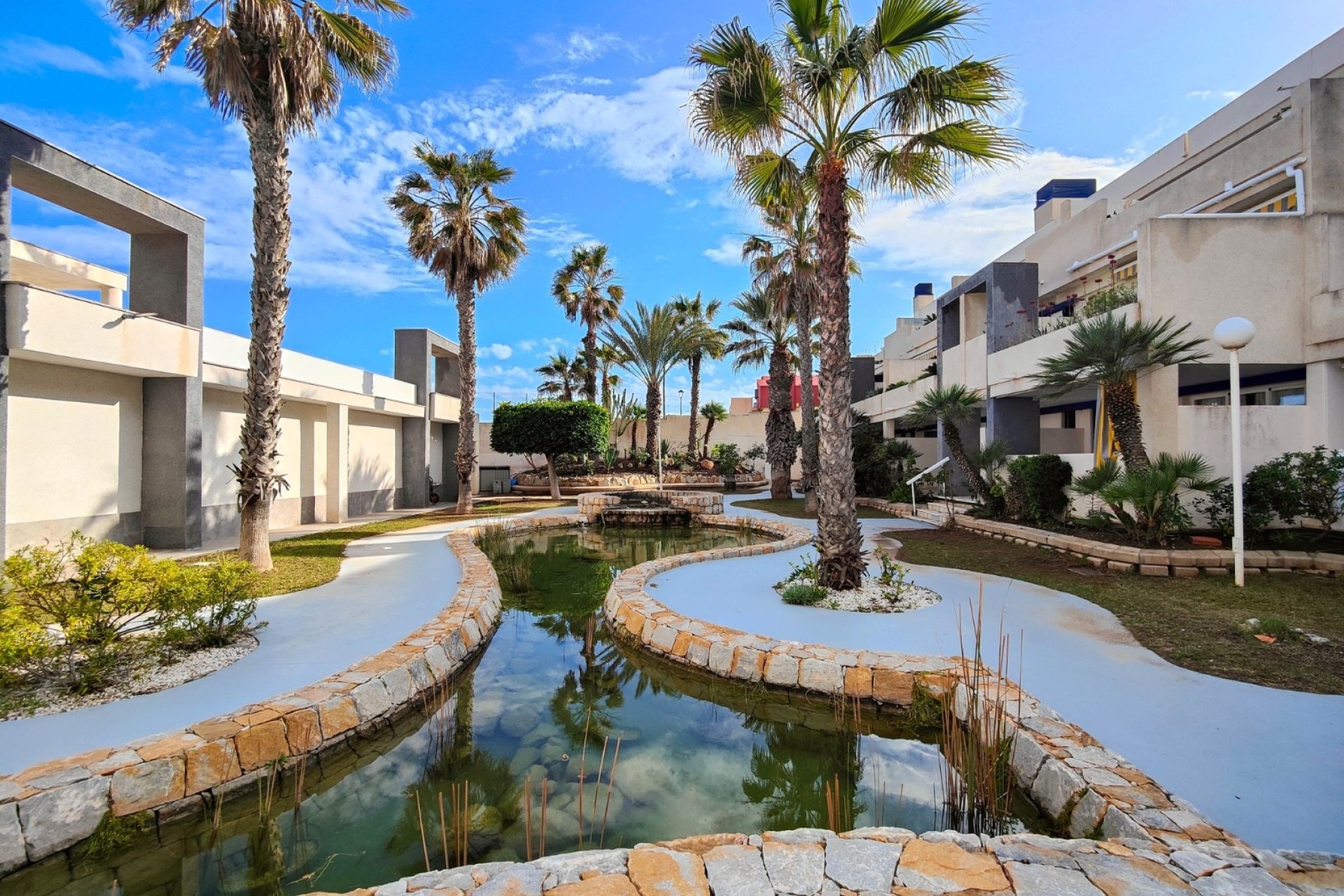 Herverkoop - Apartment -
Torrevieja - La Mata