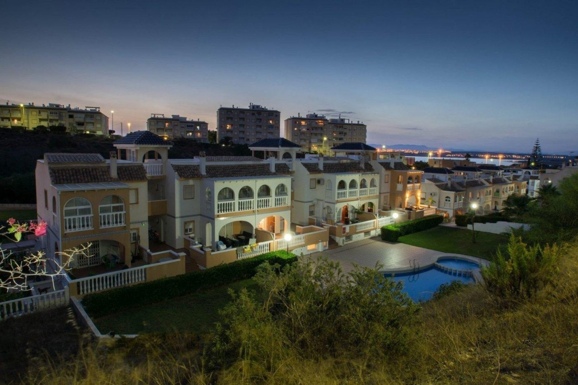 Herverkoop - Apartment -
Torrevieja - La Mata