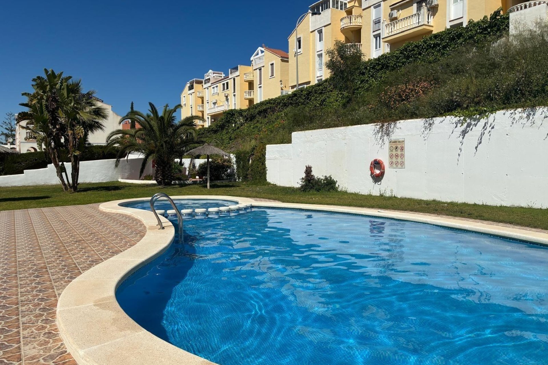 Herverkoop - Apartment -
Torrevieja - La Mata