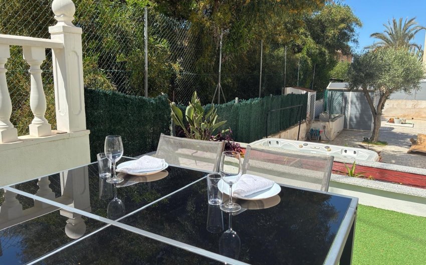 Herverkoop - Apartment -
Torrevieja - La Mata