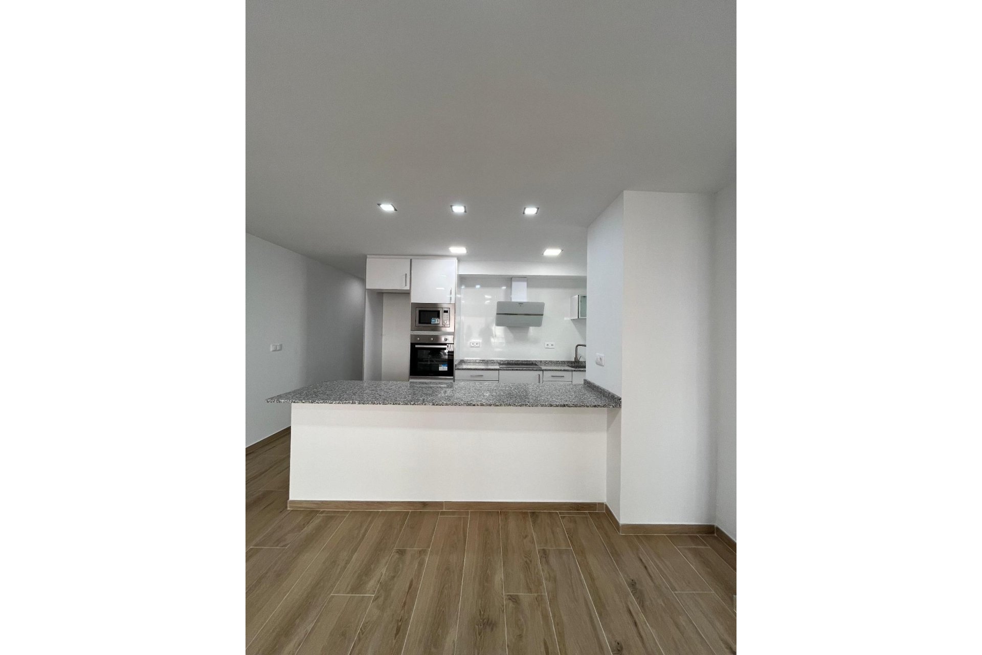 Herverkoop - Apartment -
Torrevieja - La Mata