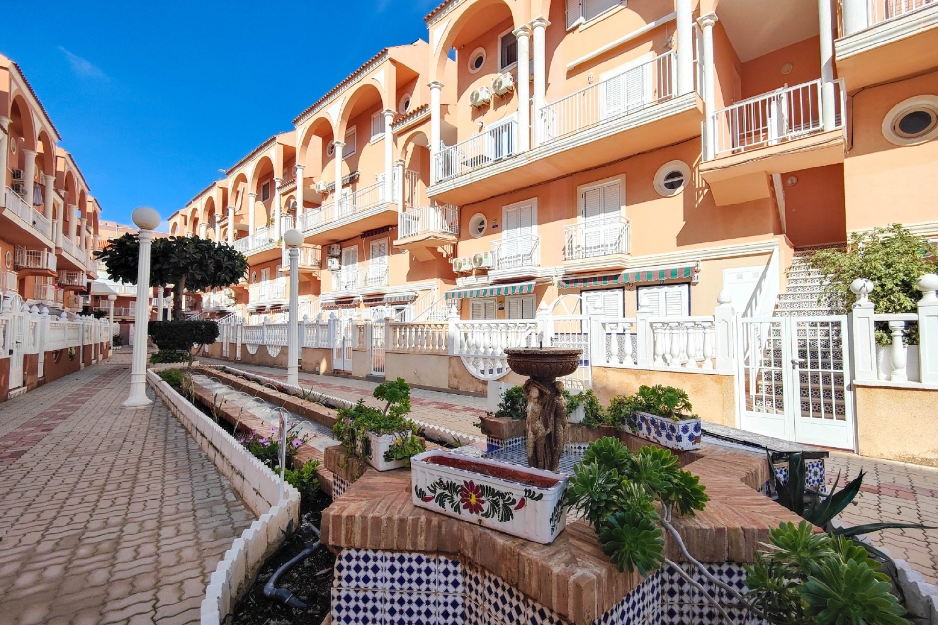 Herverkoop - Apartment -
Torrevieja - La Mata