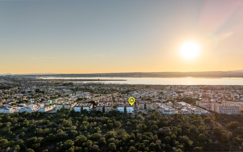 Herverkoop - Apartment -
Torrevieja - La Siesta