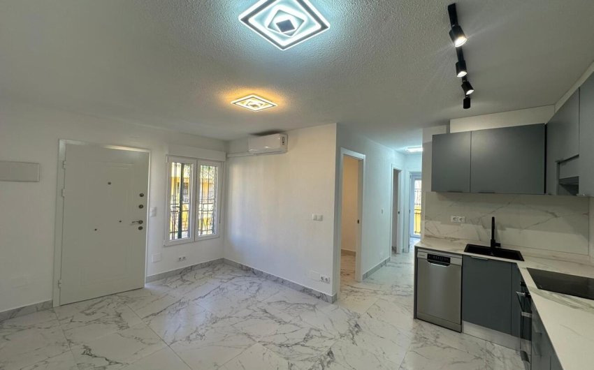 Herverkoop - Apartment -
Torrevieja - La Veleta