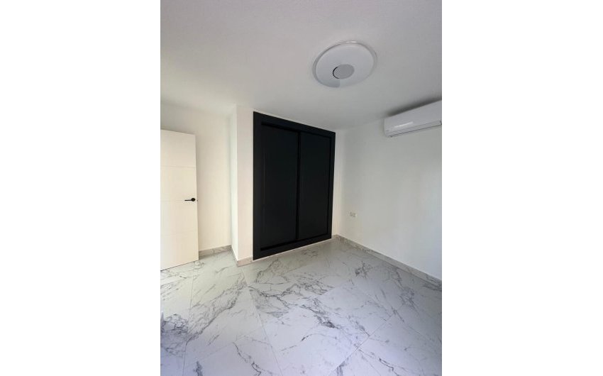 Herverkoop - Apartment -
Torrevieja - La Veleta