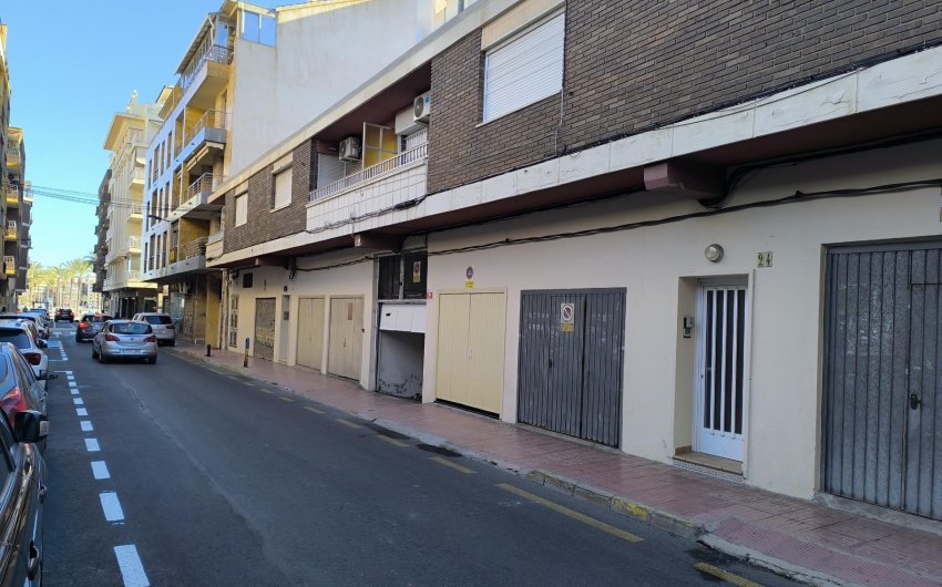 Herverkoop - Apartment -
Torrevieja - Las Piscinas Naturales