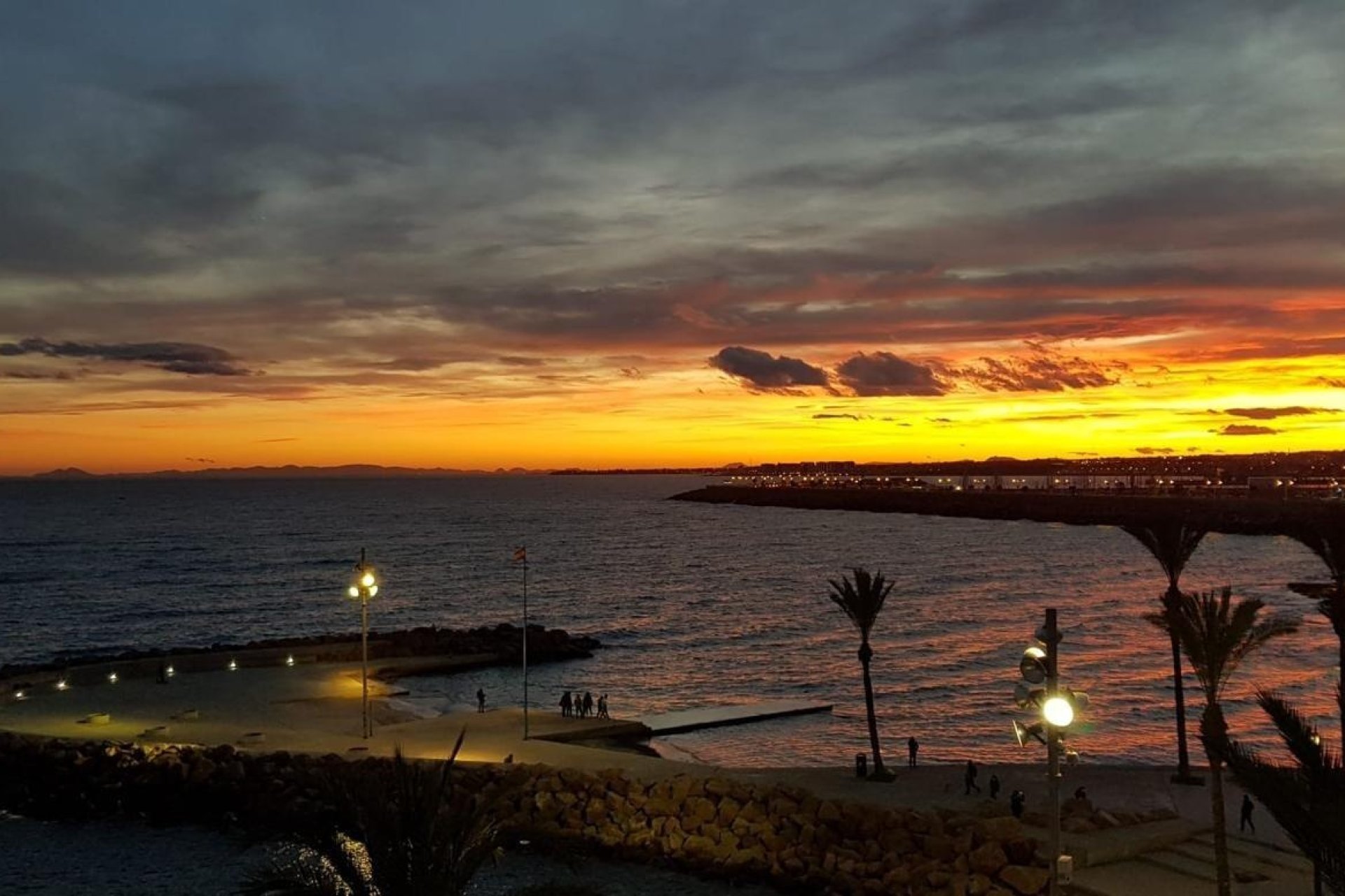 Herverkoop - Apartment -
Torrevieja - Las Piscinas Naturales