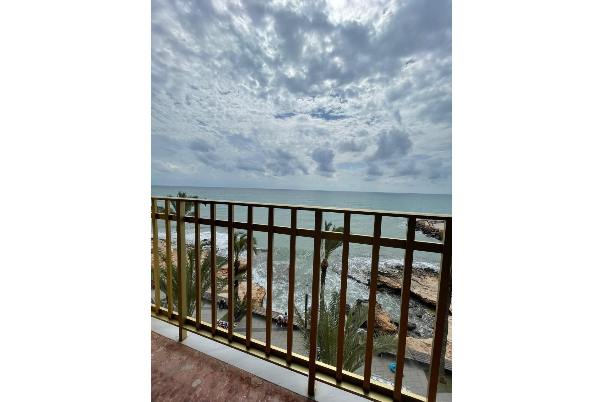 Herverkoop - Apartment -
Torrevieja - Las Piscinas Naturales