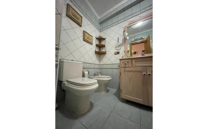 Herverkoop - Apartment -
Torrevieja - Las Piscinas Naturales