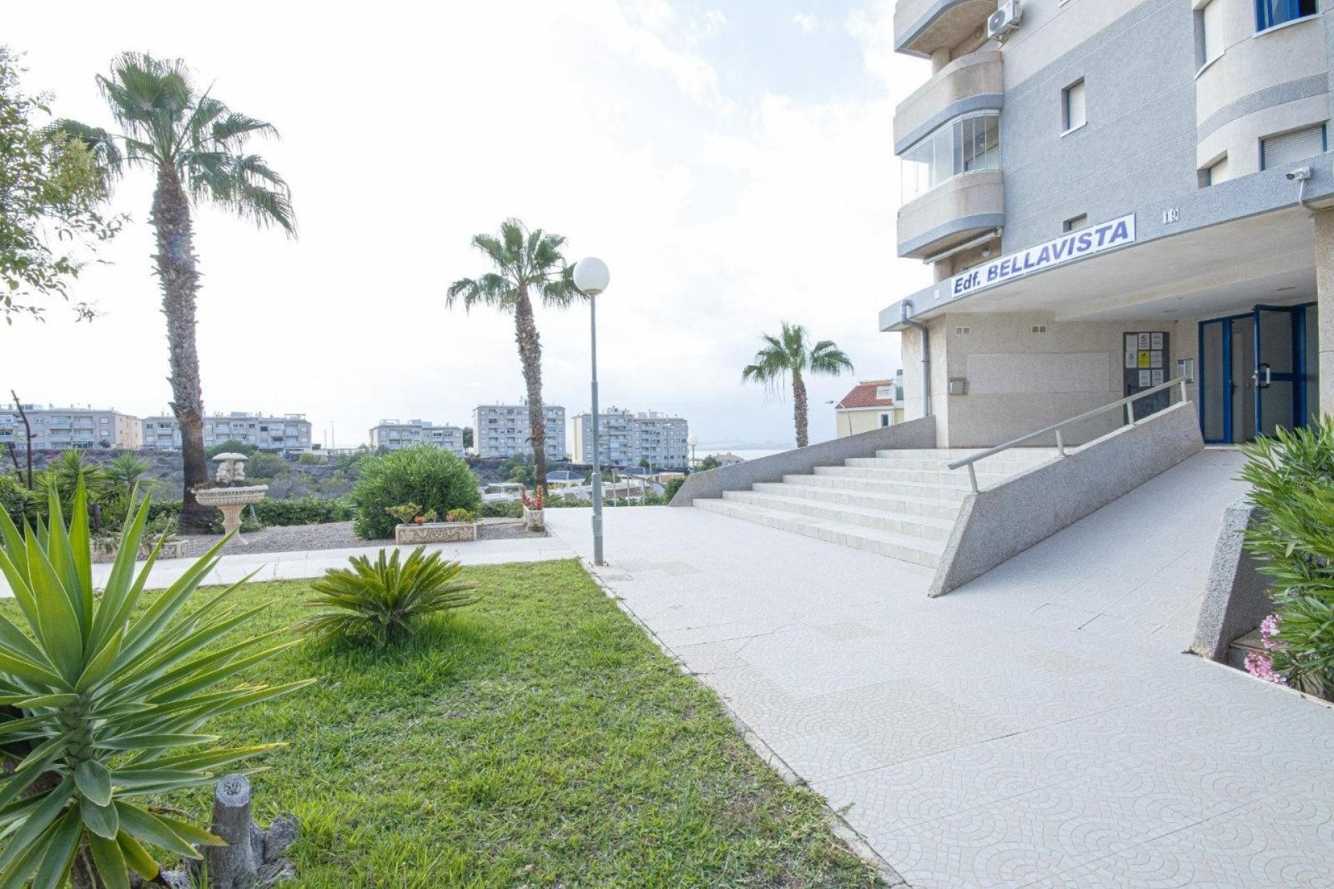 Herverkoop - Apartment -
Torrevieja - Nueva Torrevieja