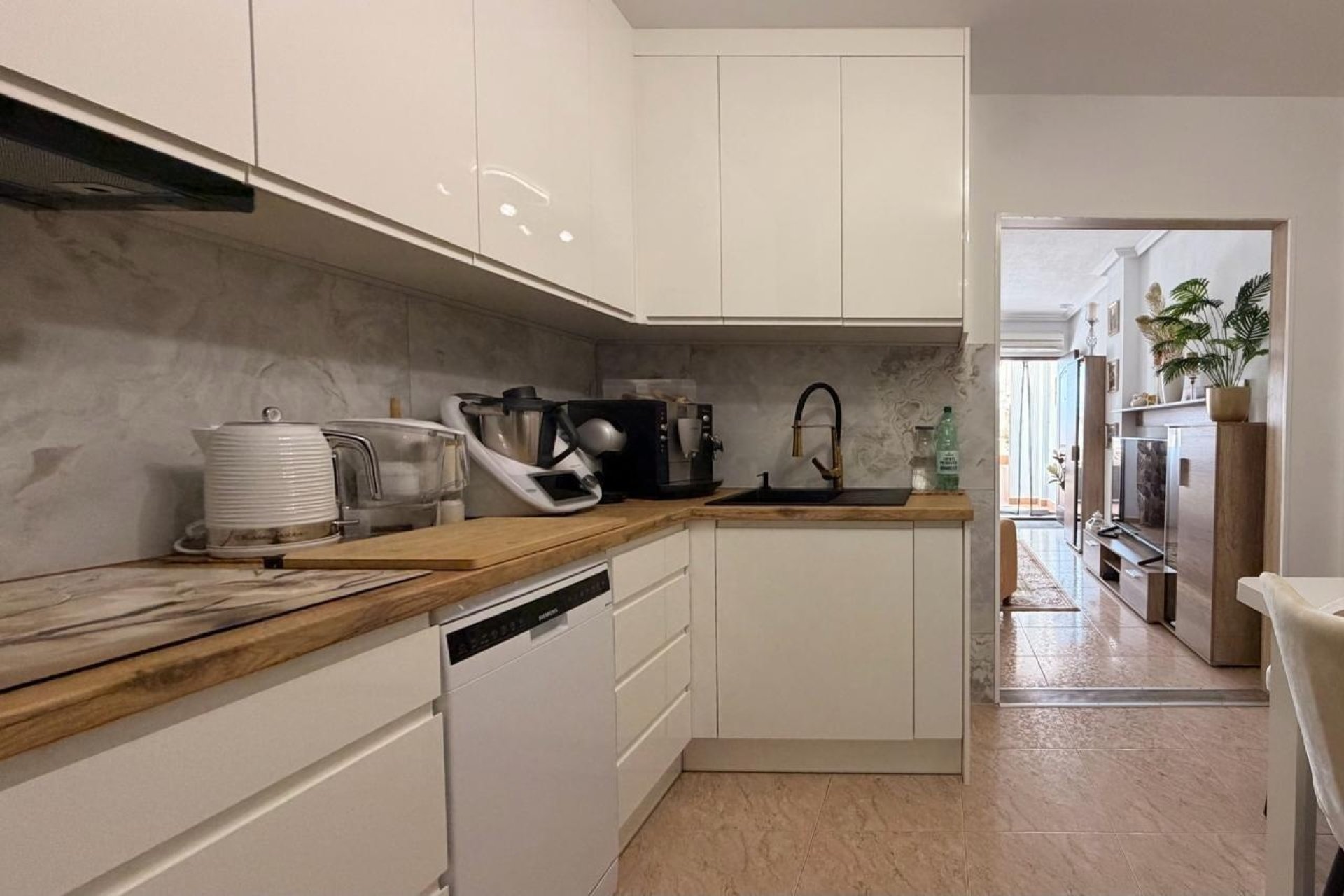 Herverkoop - Apartment -
Torrevieja - Nueva Torrevieja