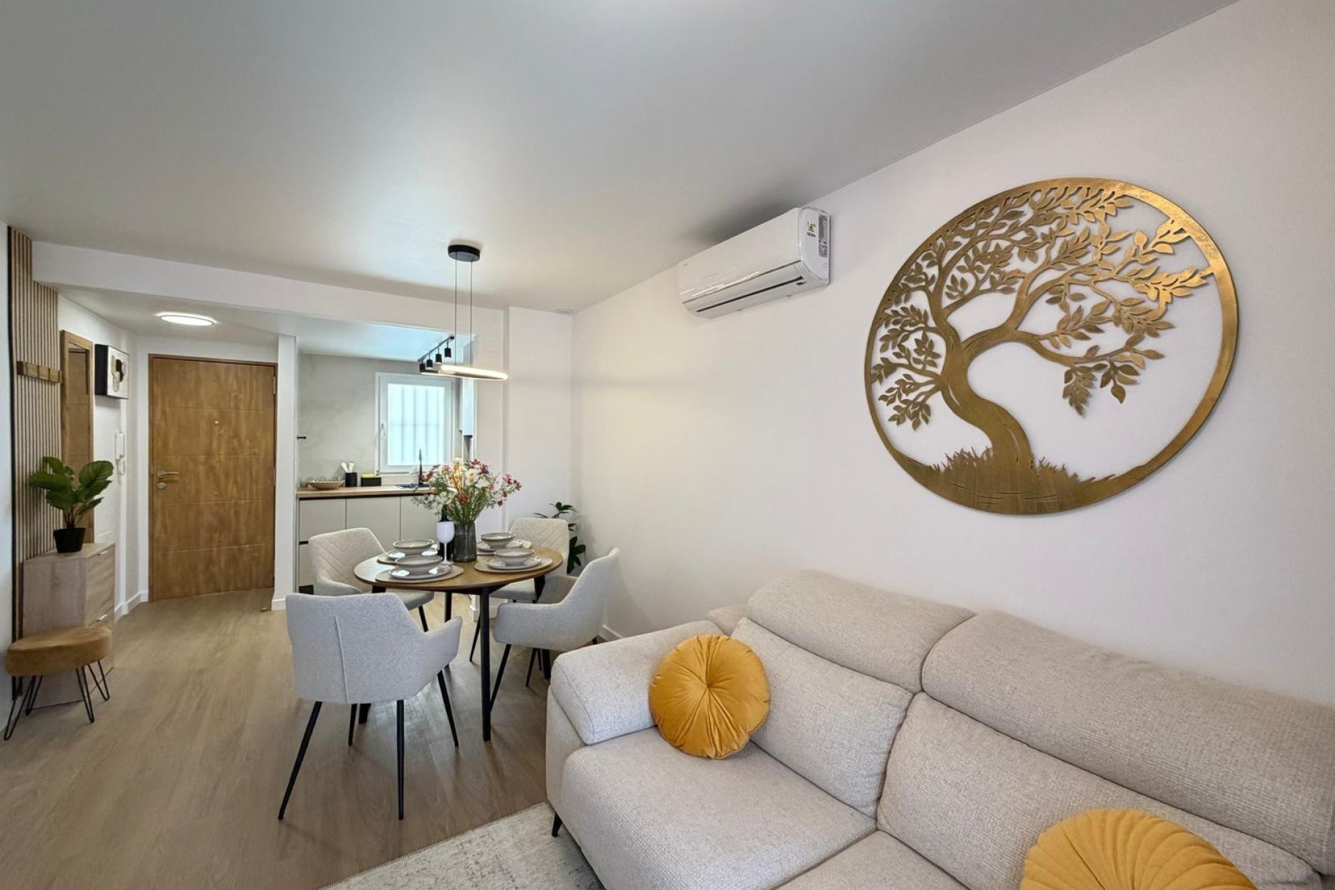 Herverkoop - Apartment -
Torrevieja - Nueva Torrevieja