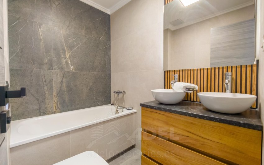 Herverkoop - Apartment -
Torrevieja - PARQUE DE LAS NACIONES