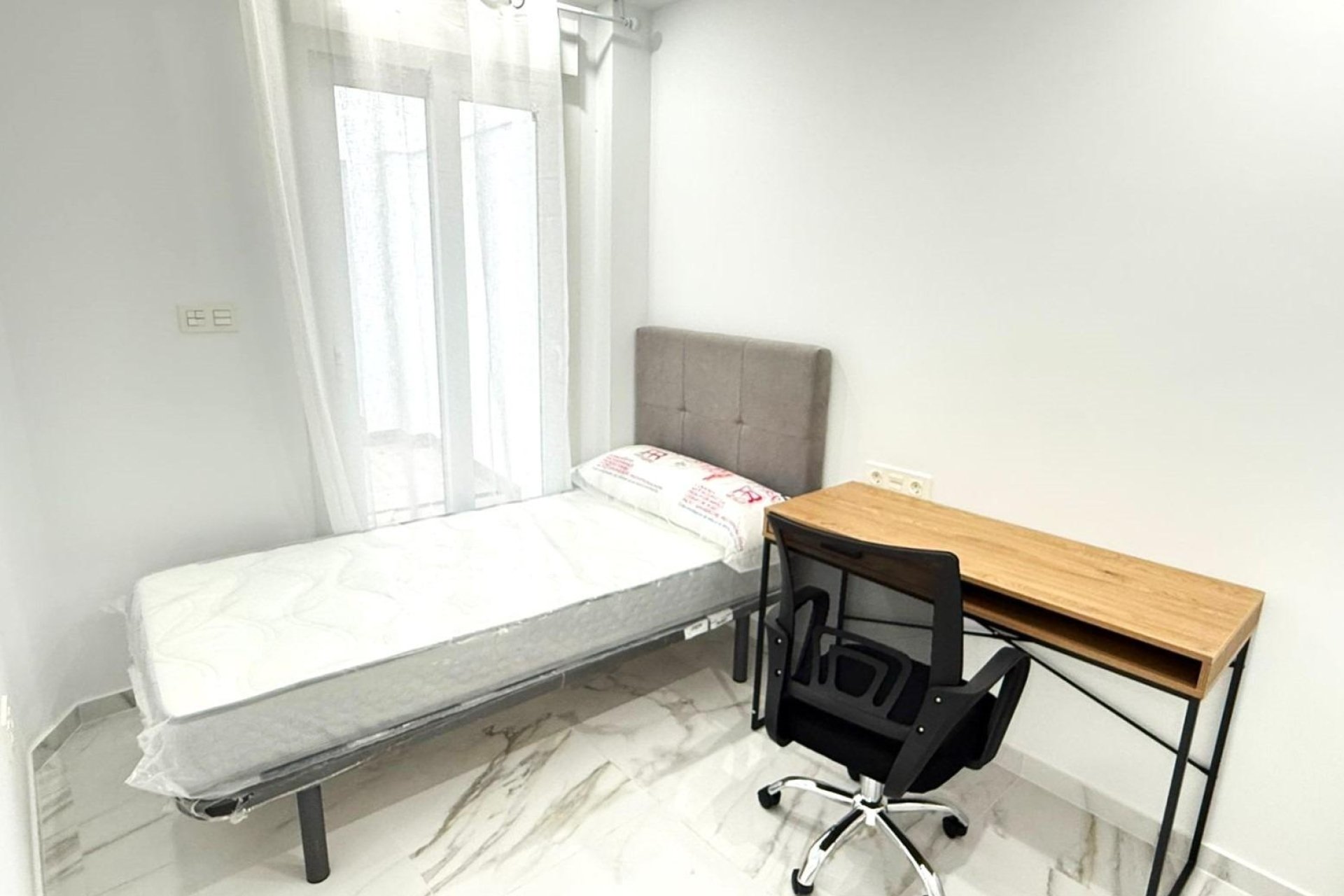 Herverkoop - Apartment -
Torrevieja - PARQUE DE LAS NACIONES