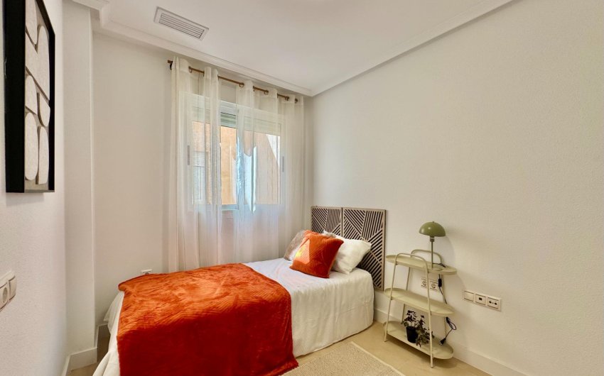 Herverkoop - Apartment -
Torrevieja - PARQUE DE LAS NACIONES