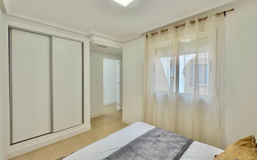 Herverkoop - Apartment -
Torrevieja - PARQUE DE LAS NACIONES