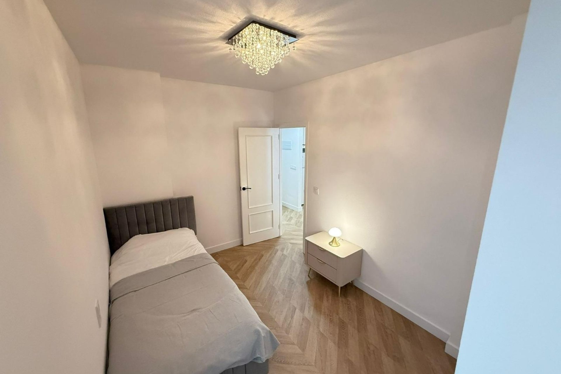 Herverkoop - Apartment -
Torrevieja - PARQUE DE LAS NACIONES